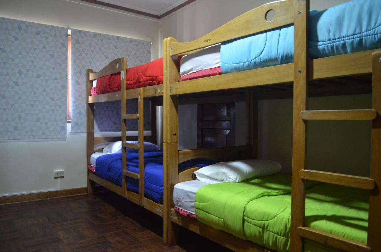 Andes Backpackers Hostel Лима Екстериор снимка