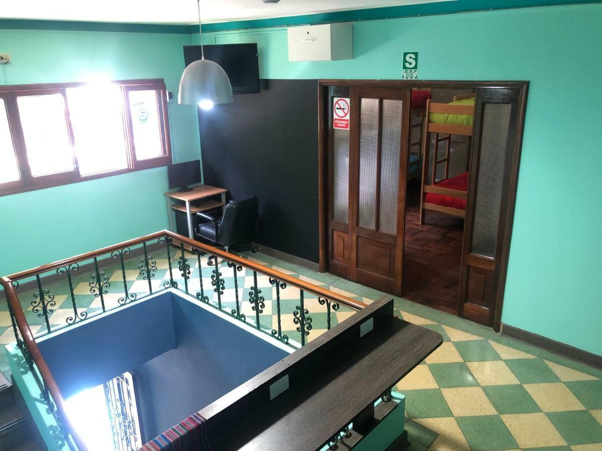 Andes Backpackers Hostel Лима Екстериор снимка