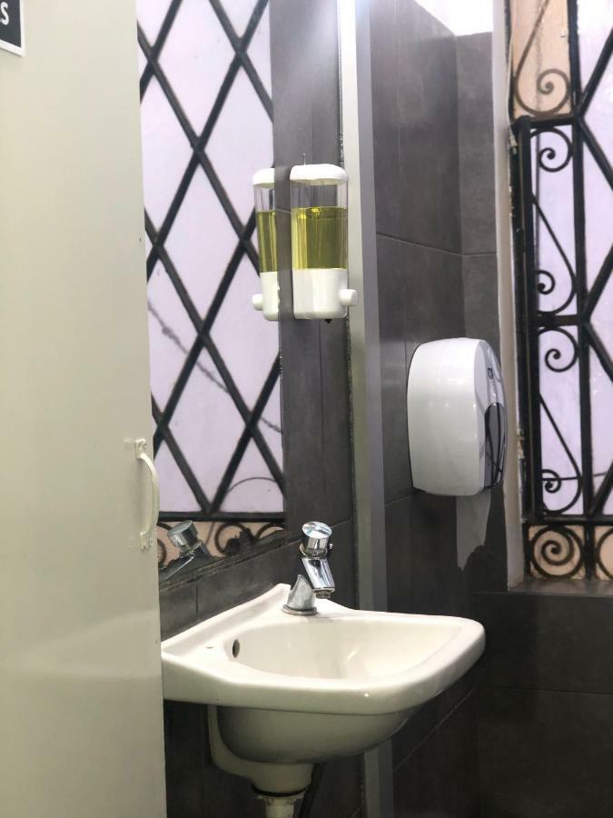 Andes Backpackers Hostel Лима Екстериор снимка