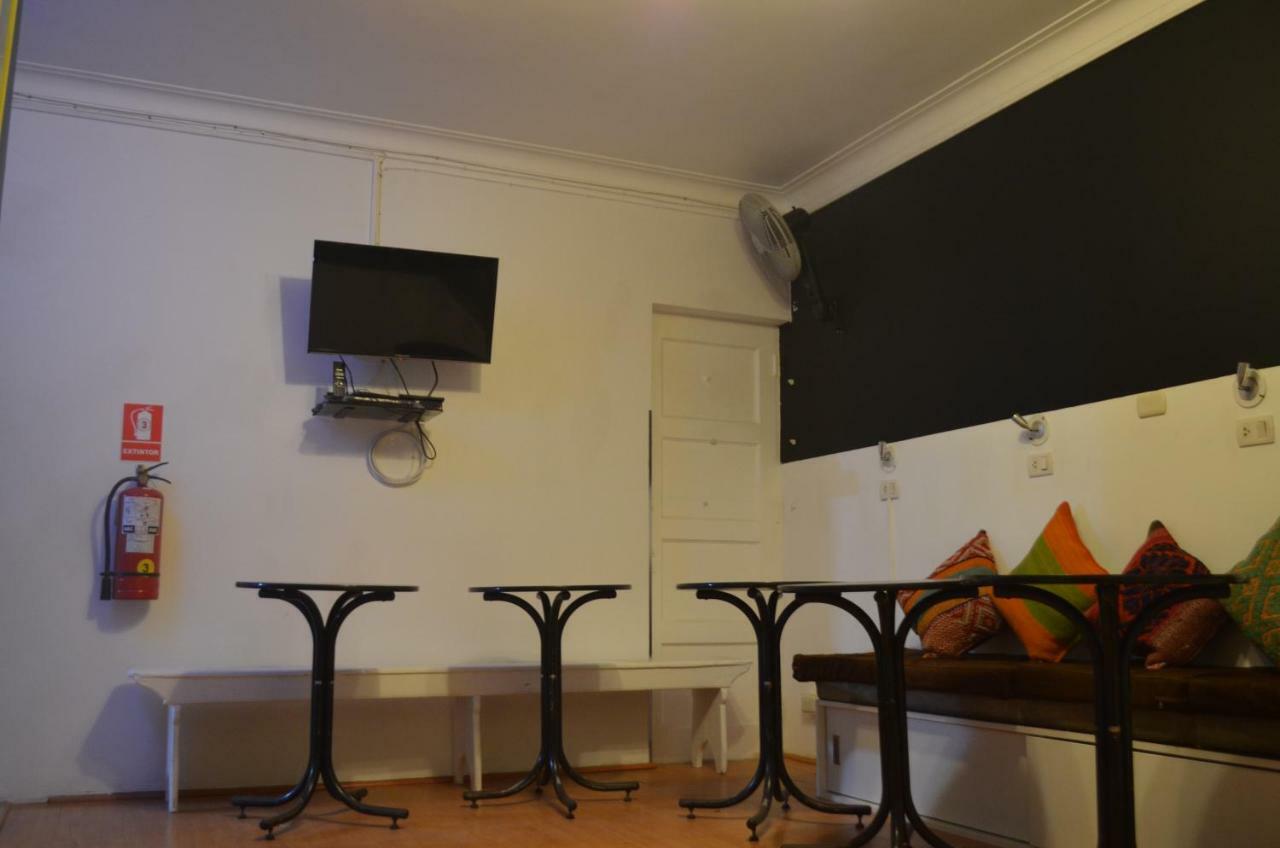 Andes Backpackers Hostel Лима Екстериор снимка