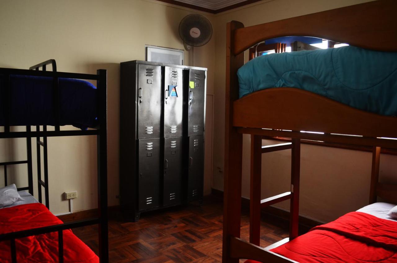 Andes Backpackers Hostel Лима Екстериор снимка